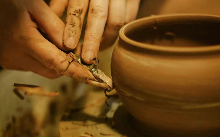 Ming Dynasty Clay Elegance: Traditional Chinese Pottery Techniques - Kailash Energy