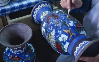 Refined Elegance: The Enchanting World of Enamel Ceramic Vases - Kailash Energy