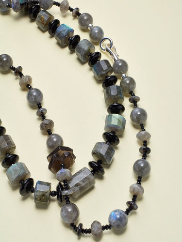 Moonveil Balance Necklace