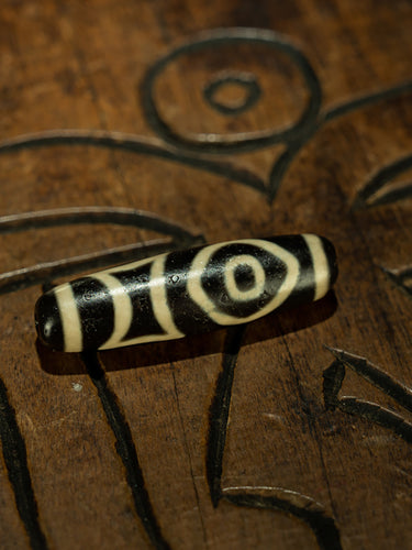 Tibetan Calcified Dual Heaven-Eye Dzi Bead Pendant