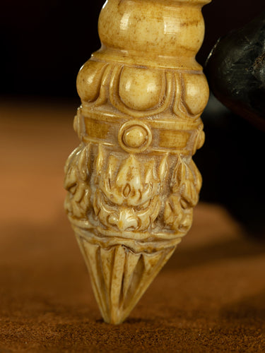 Qing Dynasty Style Tibetan High-Yu Carved Four-Faced Vajra Demon-Subduing Amulet