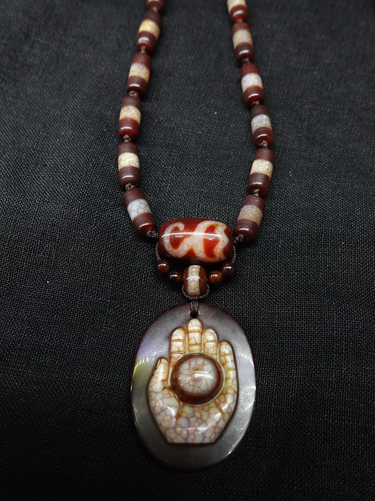 【Unique Item】 Noble Person Lotus Buddha Hand Seal Dzi bead  Necklace