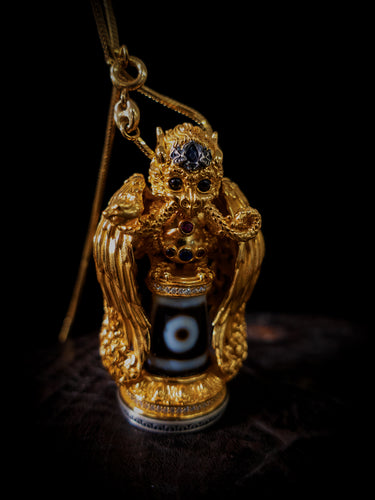 Guardian Owl Dzi Bead Pendant – Amulet for Protection & Wisdom