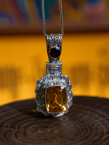 Radiance of Prosperity Pendant with Citrine – A Himalayan Symbol of Wealth and Spiritual Abundance