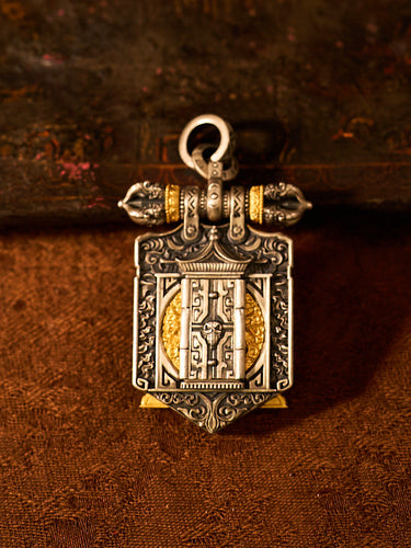 Vajra Śmaśāna-Adhipati Pendant with Dzi Bead – Silver Plated with Gold & Zircon Meditation