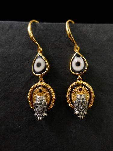 Zakirum's One-Eyed Dzi Bead Gold-Plated Solid Silver Ear Hook
