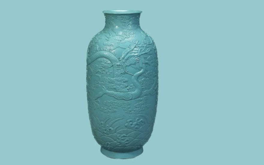 Refined Elegance: Elevating Your Space with Qing Qianlong Style Porcelain