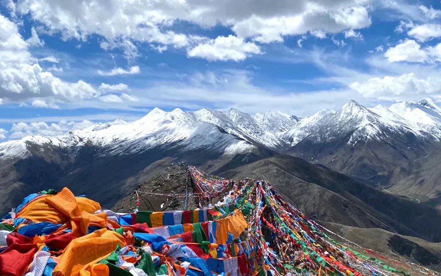 ✦ Whispers of the Wind: What Tibetan Prayer Flags Truly Carry ✦ Kailash Energy | Sacred Rituals for the Soul