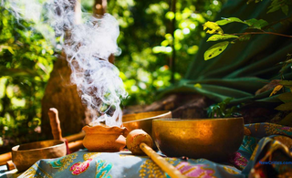 ✦ Sacred Smoke and Crystal Light: A Tibetan Incense Ritual to Awaken Your Deepest Intentions ✦