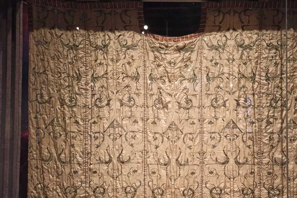 Silken Stories: Unveiling the Elegance of Oriental Textiles