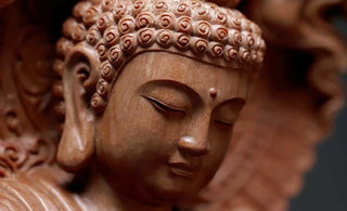 Celestial Harmony: Mahāsthāmaprāpta Statue of Buddha Craft