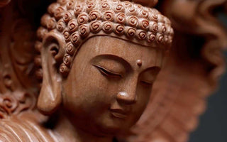 Celestial Harmony: Mahāsthāmaprāpta Statue of Buddha Craft