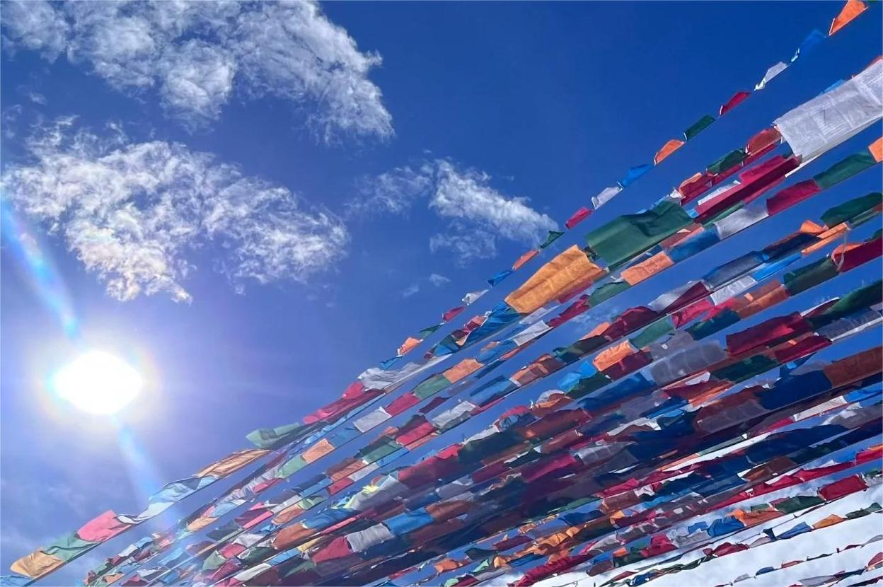 An Ode to Tranquility: The Calming Influence of Tibet Prayer Flags