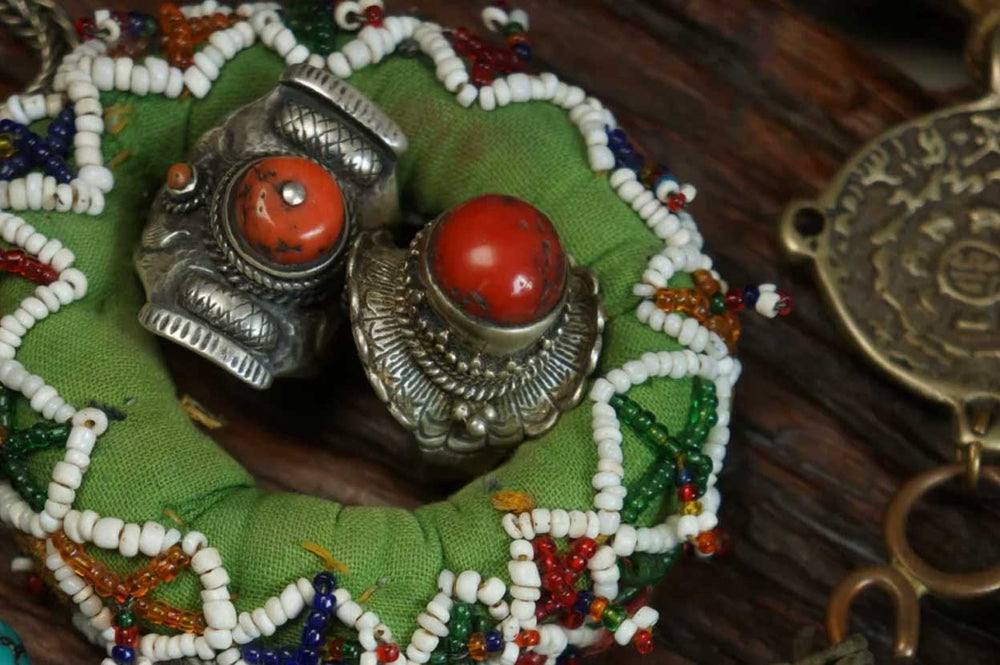 Handcrafted Wonders: Unveiling the Skillful Craftsmanship of Tibet Accessories