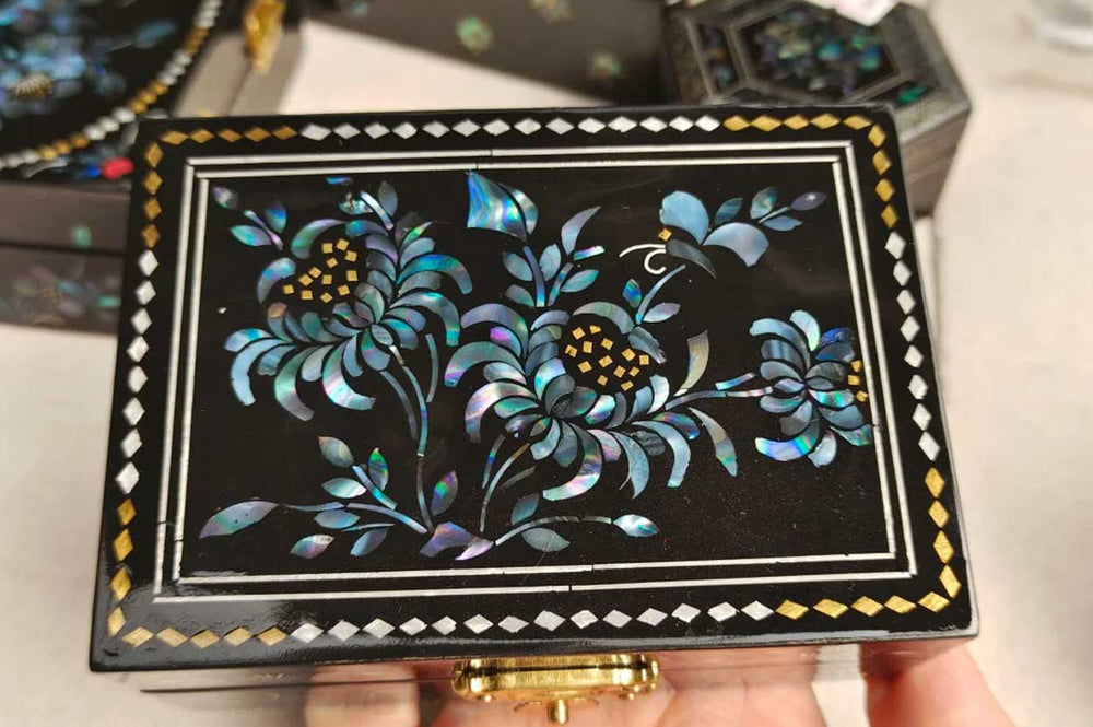 Unique Laquerware Box Gifts for Every Occasion