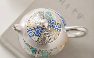 Aesthetic Fusion: The Harmony of Enamel and Ceramic in Tea Wares