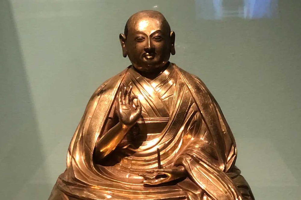 Enlightened Reflections: Cultivating Inner Peace with Tibetan Buddha Statues in Buddhist Practice