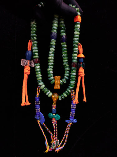 Wind of Green Essence Tibetan Celuloid Necklace