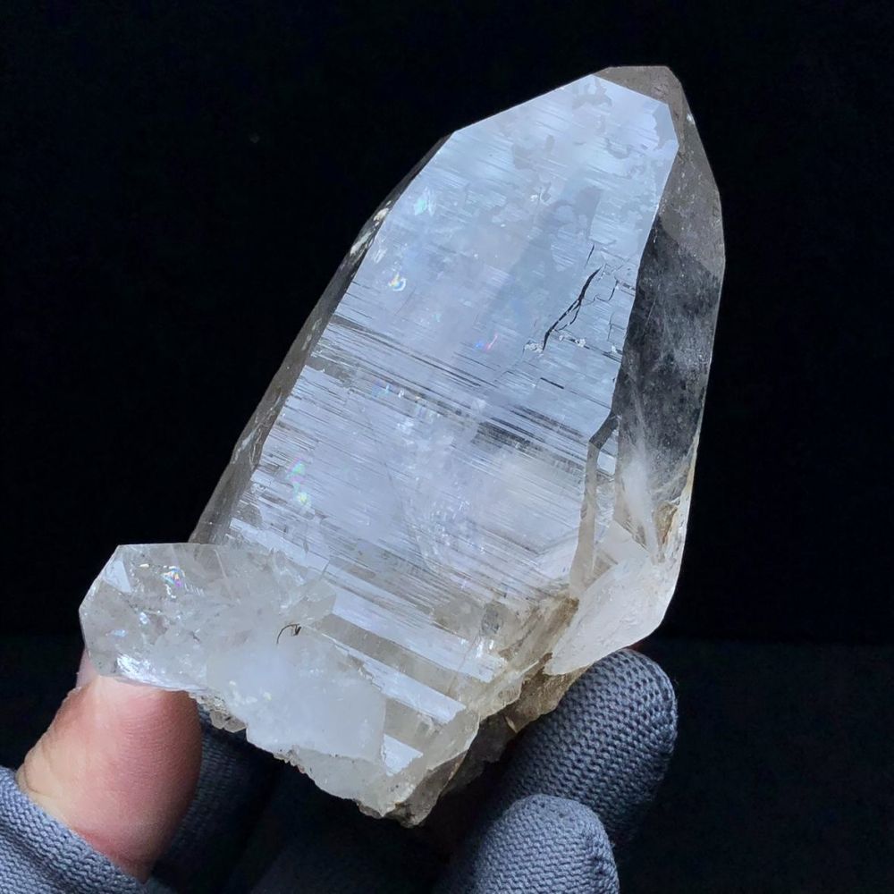 Purifying Quartz Crystal Kailash Energy with Himalayan White Quartz Crystal pyramid-shaped raw stone