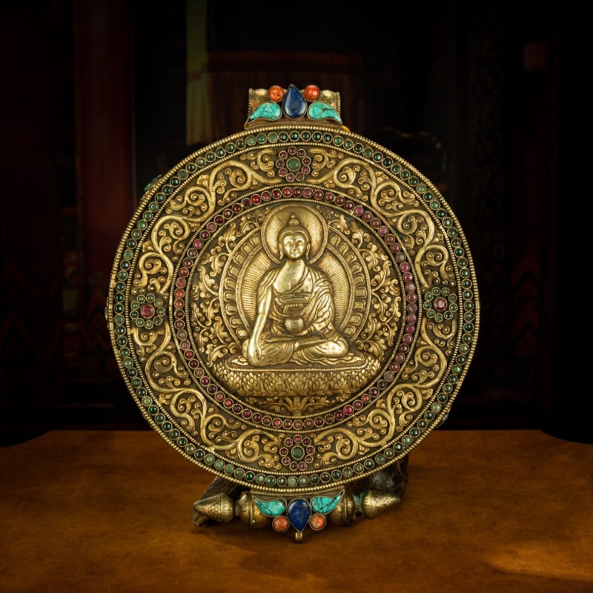 Qing Dynasty Tibetan Antique Gau Box Shakyamuni Buddha Repoussé and Gilt Gyirong Lakang Monastery