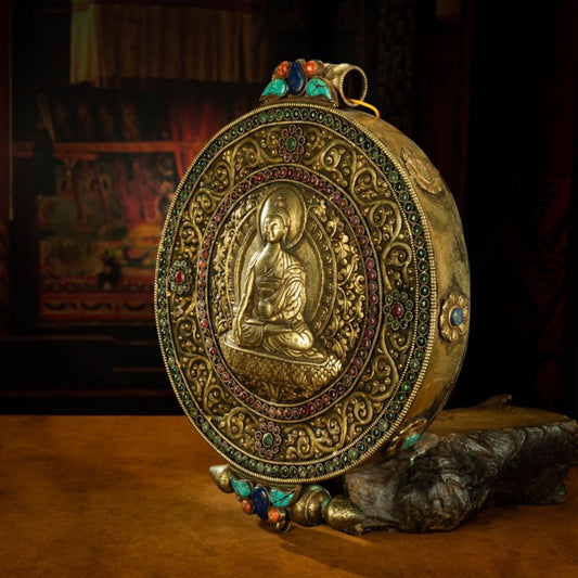 Qing Dynasty Tibetan Antique Gau Box Shakyamuni Buddha Repoussé and Gilt Gyirong Lakang Monastery