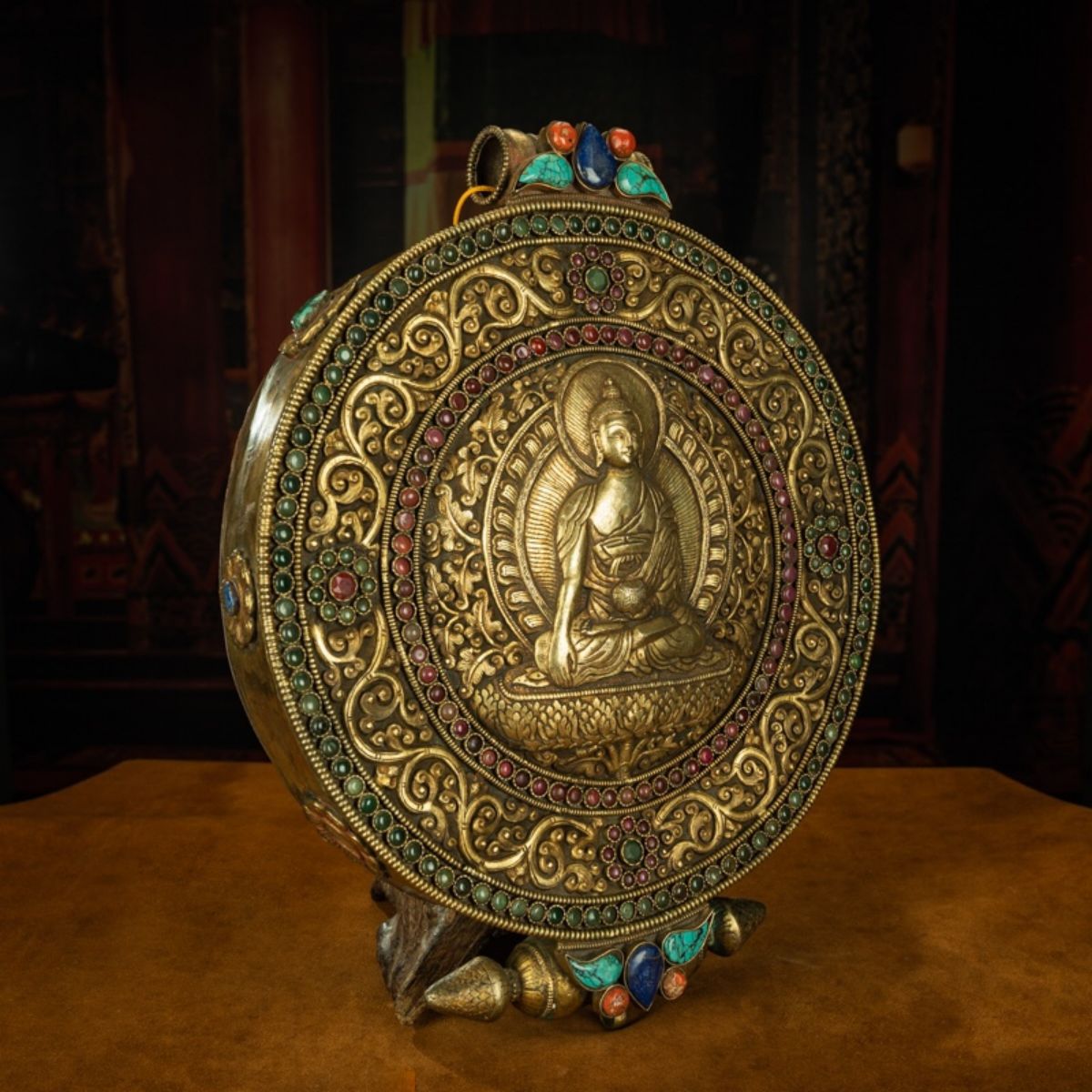 Qing Dynasty Tibetan Antique Gau Box Shakyamuni Buddha Repoussé and Gilt Gyirong Lakang Monastery