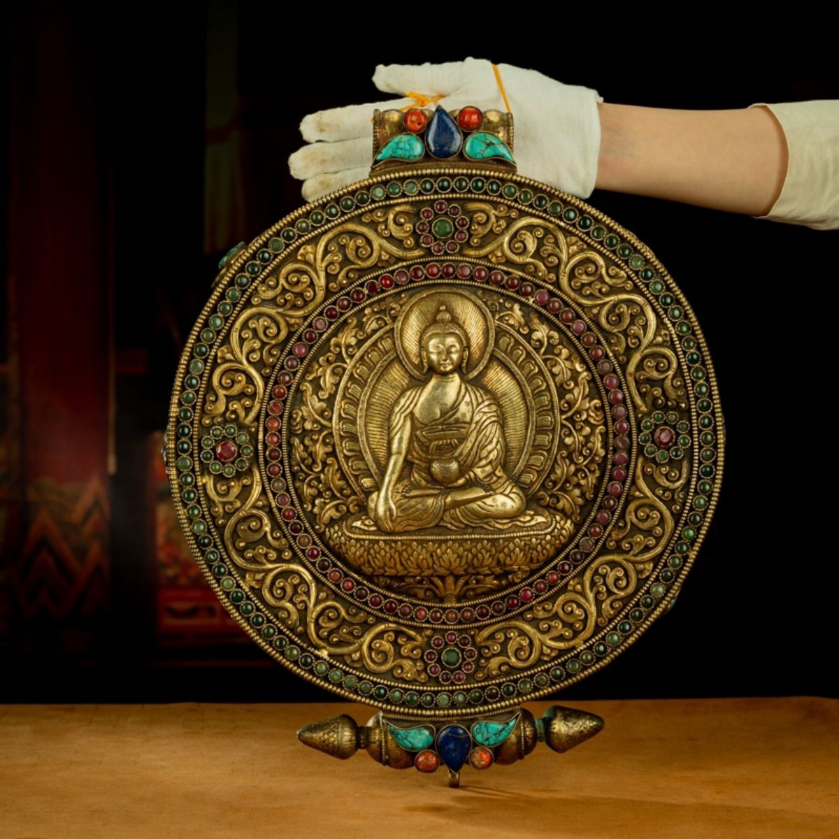 Qing Dynasty Tibetan Antique Gau Box Shakyamuni Buddha Repoussé and Gilt Gyirong Lakang Monastery