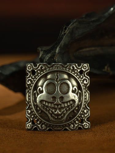 Qing Dynasty Style Tibetan Corpse Protection Cold Iron Amulet Pendant