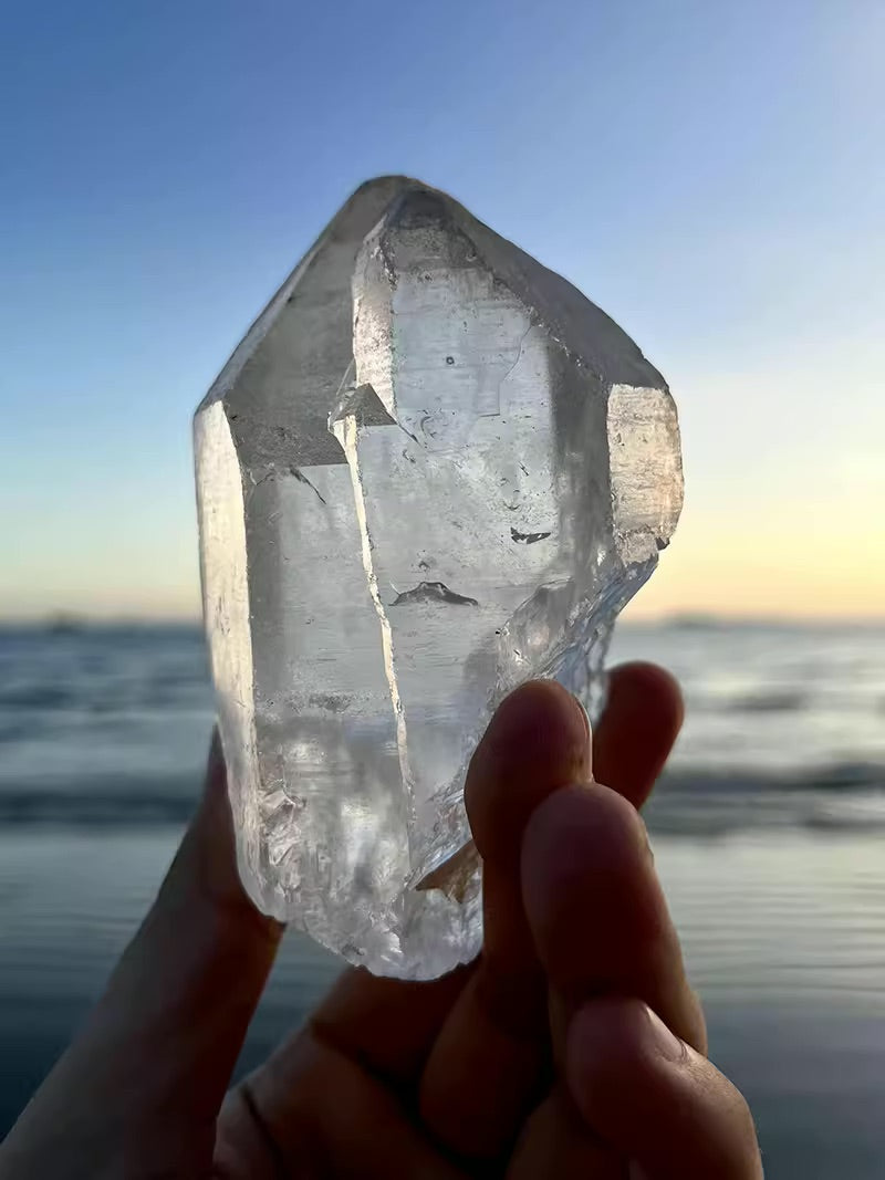 Tibet Angel Quartz Crystal White Raw Crystal Awakens Angelic Energy