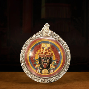 Silver-Cased Zaki enhance financial luck.