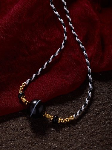 Lucky Protection Dzi Bead Necklace – Spiritual Energy with Gold-plated Details