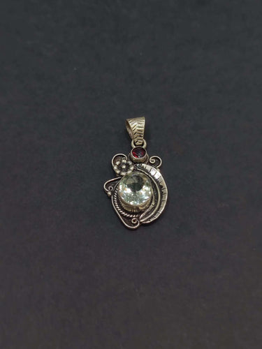 Healing Light Pendant | Pure Silver Necklace with Green Amethyst and Garnet for Clarity and Strength