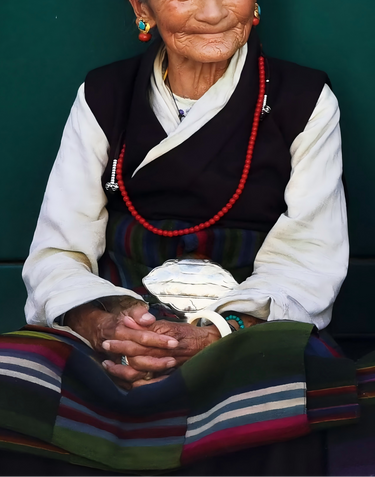 Health Energy Red Carnelian Agate and Obsidian Mala Necklace
