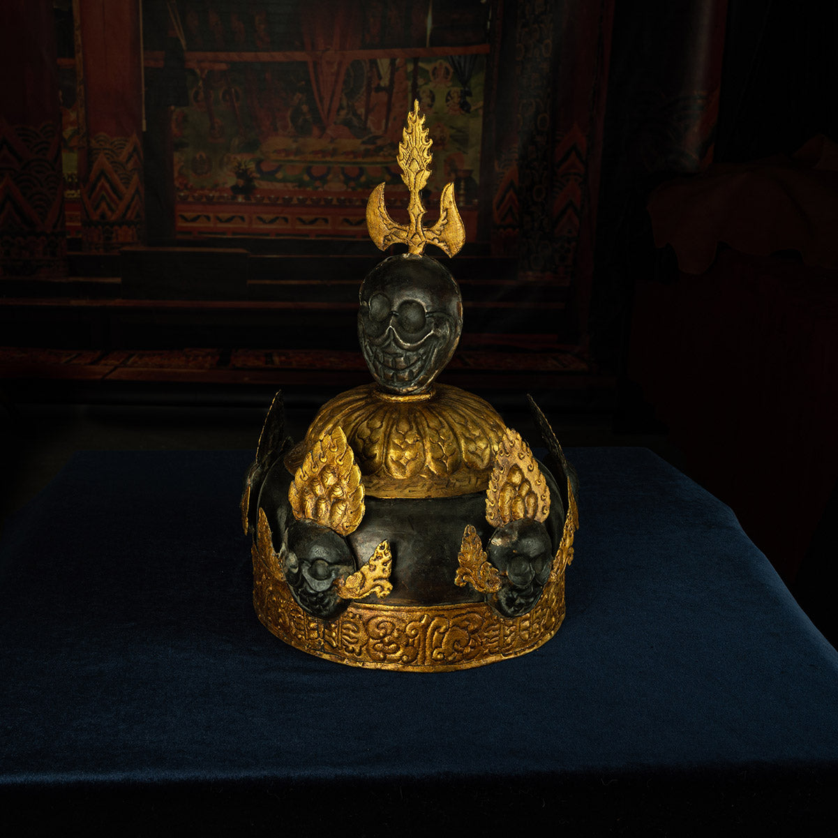 Qing Dynasty   Giant Padmasambhava Hat Tibetan Dharma Instrument Gilt Samye Monastery