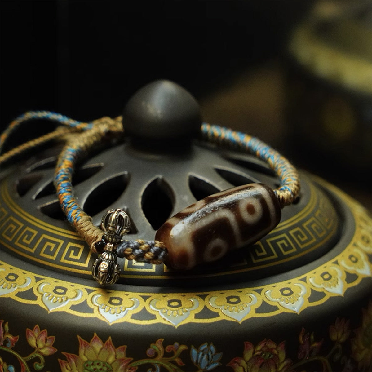 Bring good luck Six Eyes Dzi Beads Tibetan string Natural agate chalcedony Vajra pestle hand-woven rope