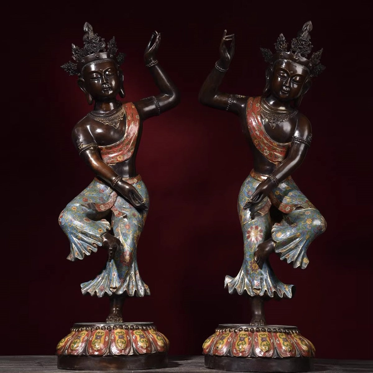 Tibet Vajra Dancing Bodhisattva Buddha Statue Cloisonné Pure Copper Oriental Artwork Oriental Aesthetics