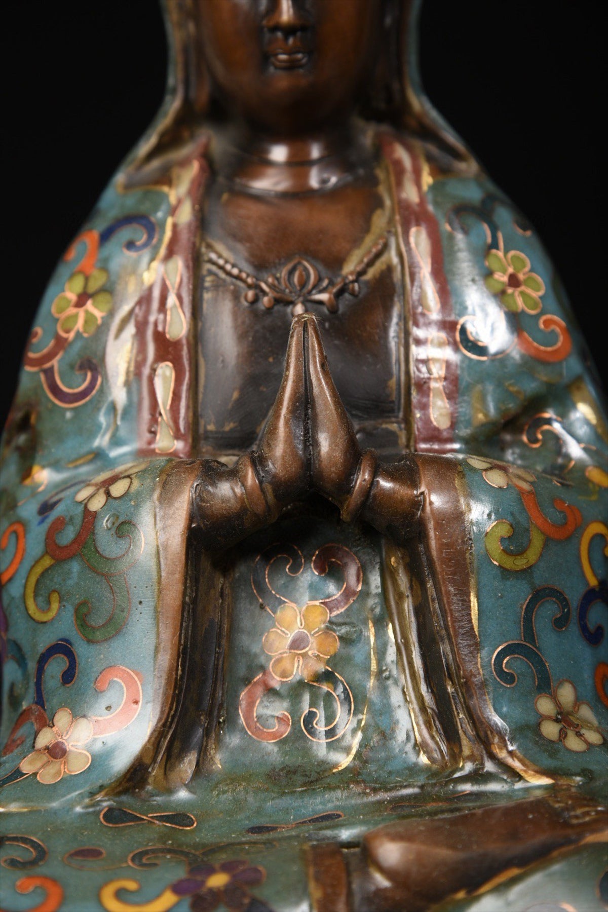 Avalokiteshvara Bodhisattva (Guanyin Bodhisattva) Buddha Statue Cloisonné Pure Copper Oriental Artwork Oriental Aesthetics