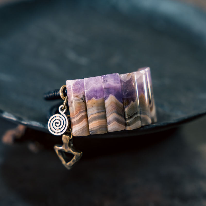 Hand Bracelet Amethyst Agate with Brass and Sandalwood Beads