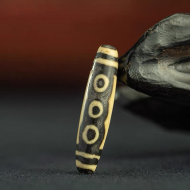 Qing Dynasty Upper Tantric Monastery 7-Eyed Dzi Bead Pendant from Tibet