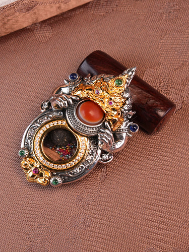 Purification Zhiva Ja Red Agate Eye Pendant