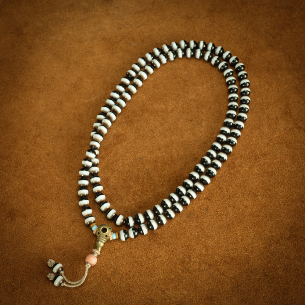 Black and White 108 Beads Tibetan Dzi Bead Mala Necklace
