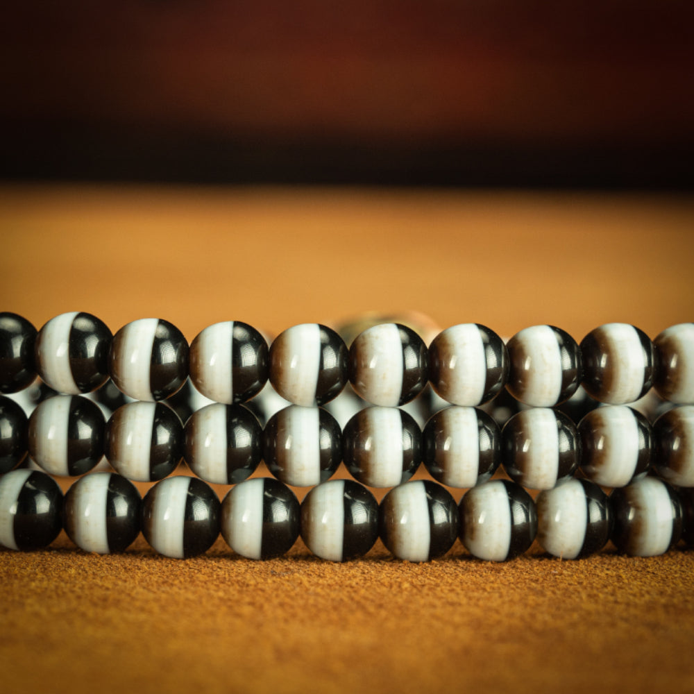 Black and White 108 Beads Tibetan Dzi Bead Mala Necklace