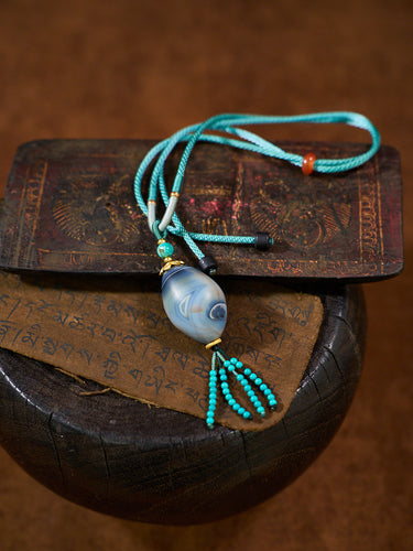 Flowing Lines Banded Agate Pendant Necklace