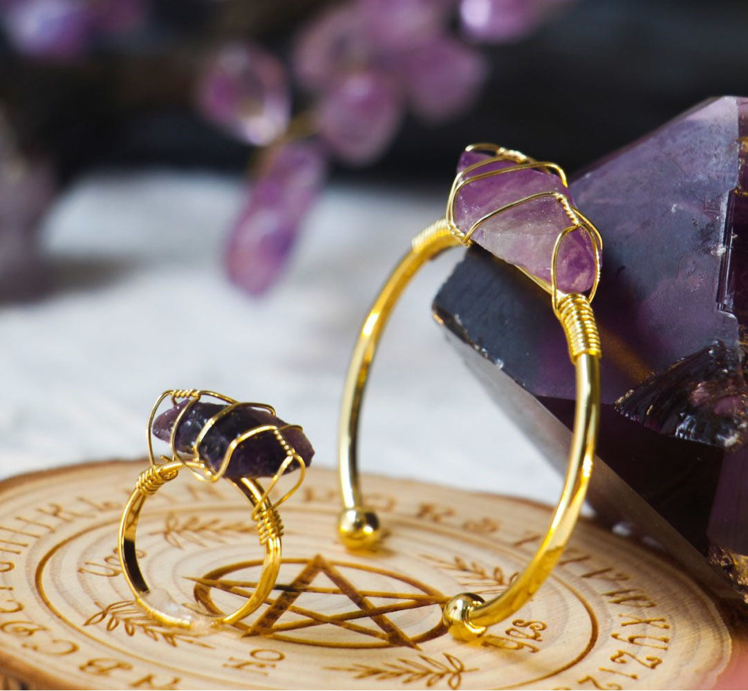 Cupid's Embrace Amethyst Bracelet