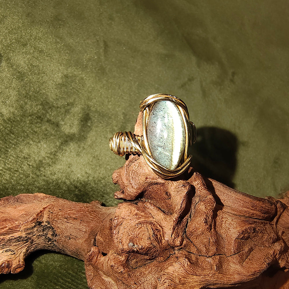 Guardian Light Labradorite Protection Ring