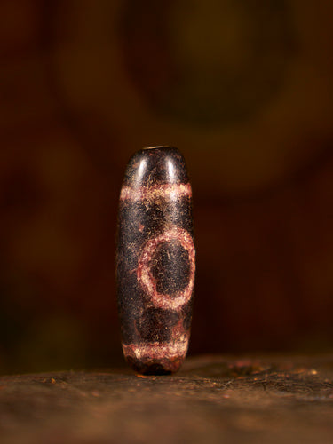 Agate “Heaven and Earth” Dzi Bead