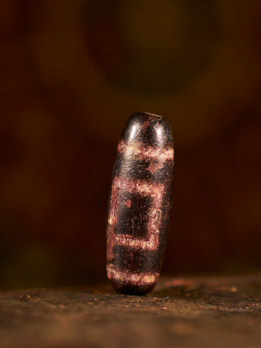 Agate “Heaven and Earth” Dzi Bead