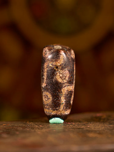 Agate “Broken Nine-Eyed” Dzi Bead