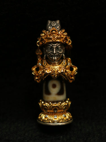 Fierce Guardian Dzi Bead Pendant – Protector for Strength & Blessings