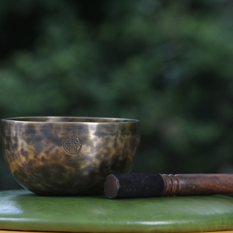 Full Moon Singing Bowl-Meditation series puretibetan